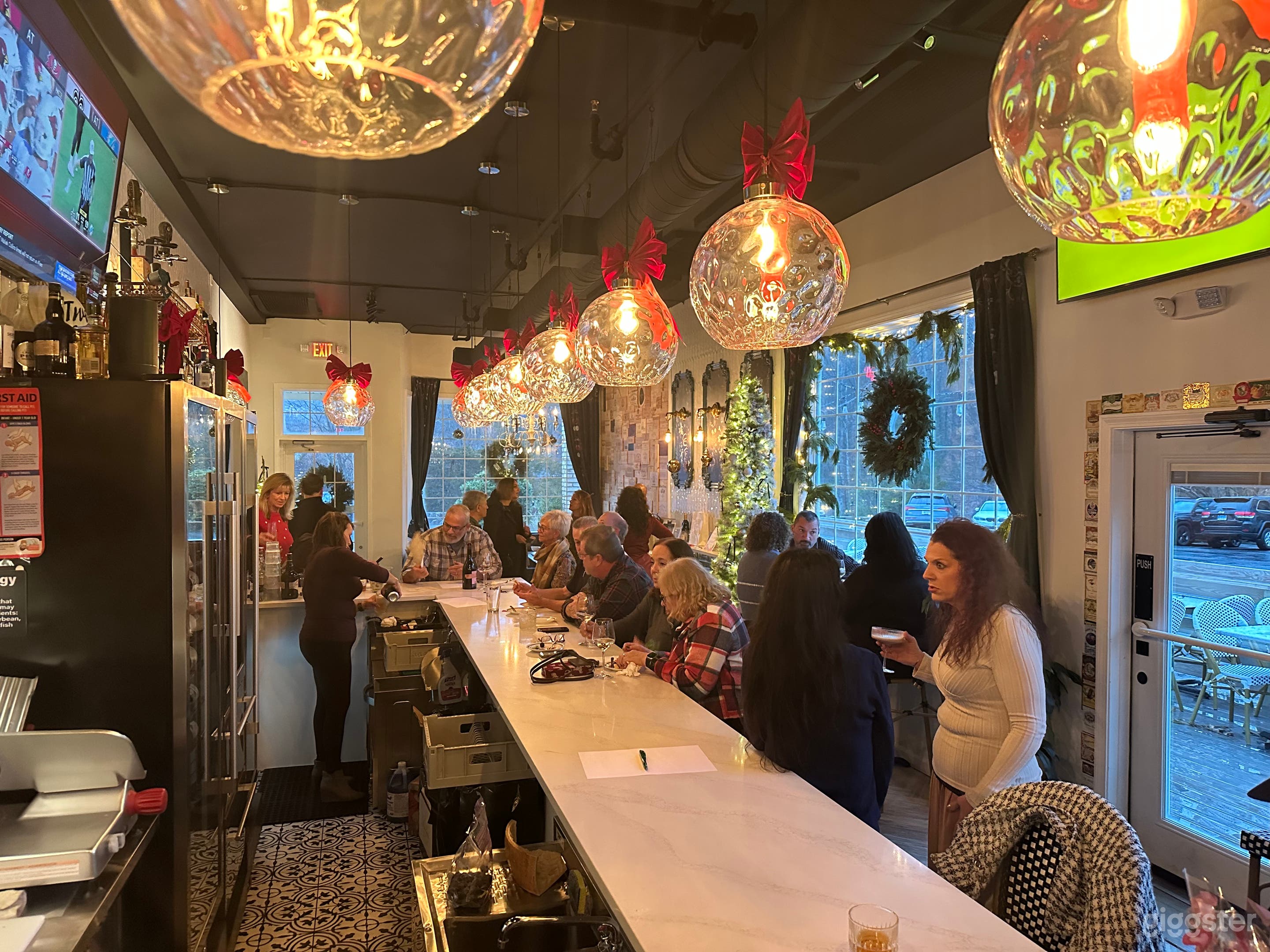 High End Wine Bar Photo 3