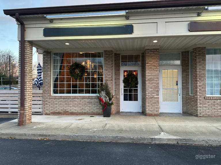  High End Wine Bar 