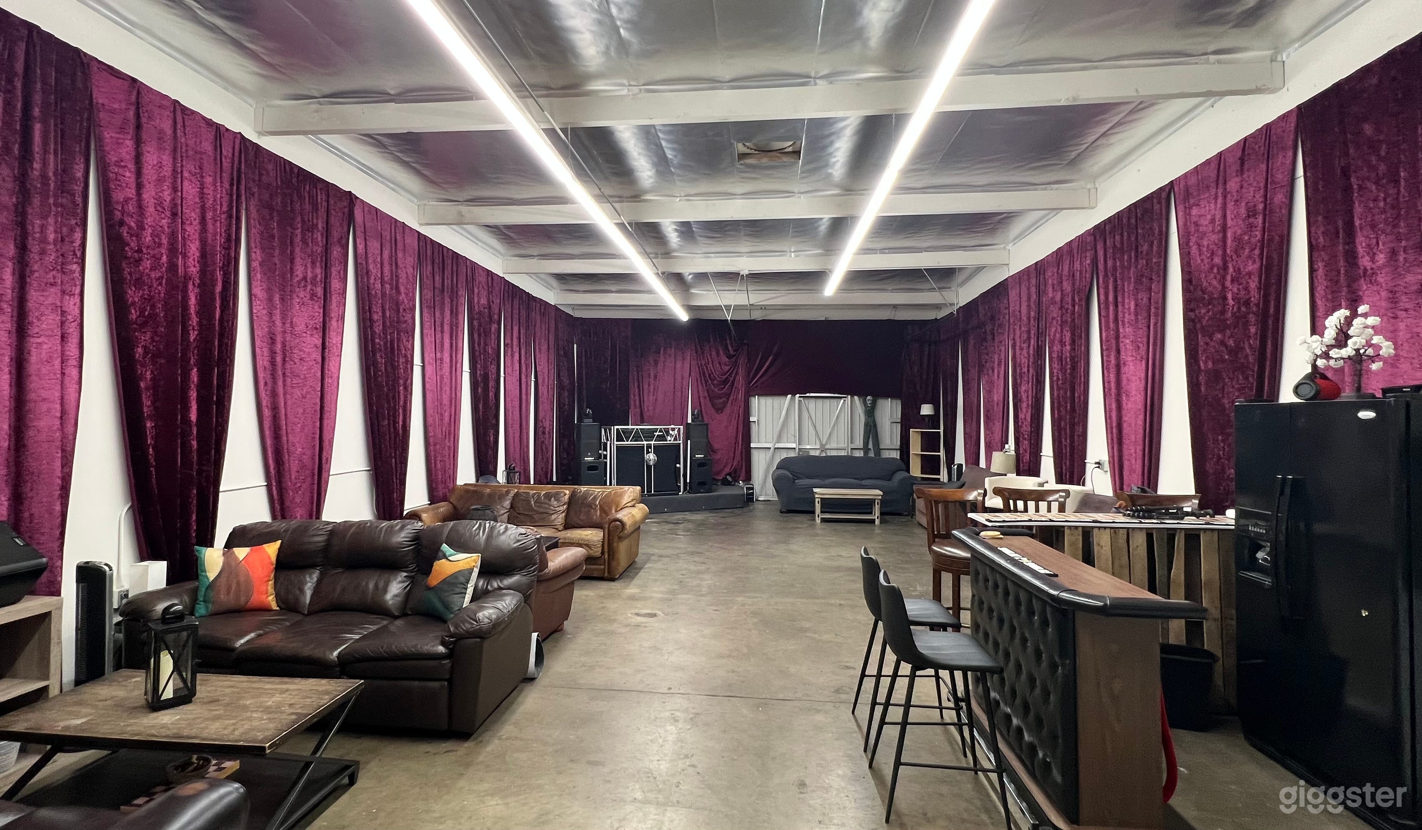 Multi purpose utility warehouse Photo 2