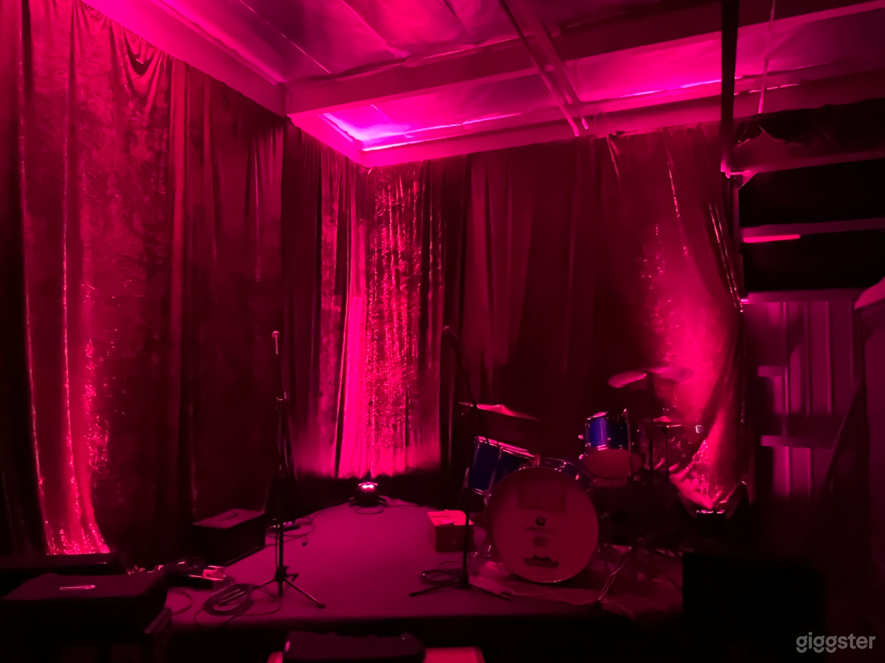 Warehouse, lounge, studio, bar, sound & lighting Photo 4