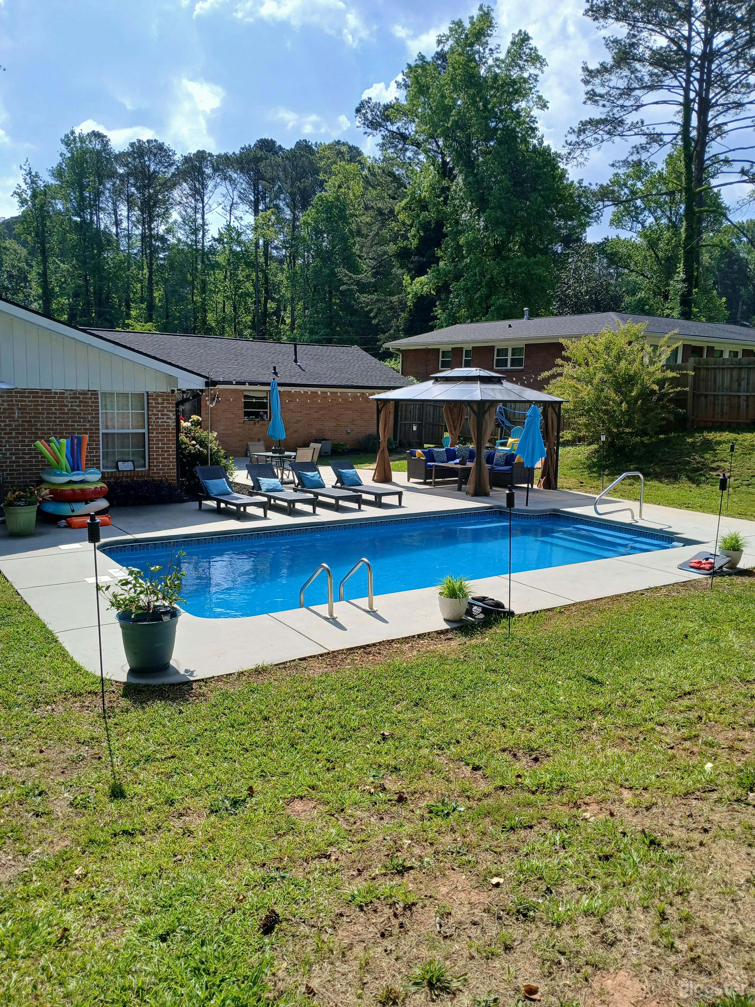 Clear Water Paradise: Private Backyard Pool Photo 1