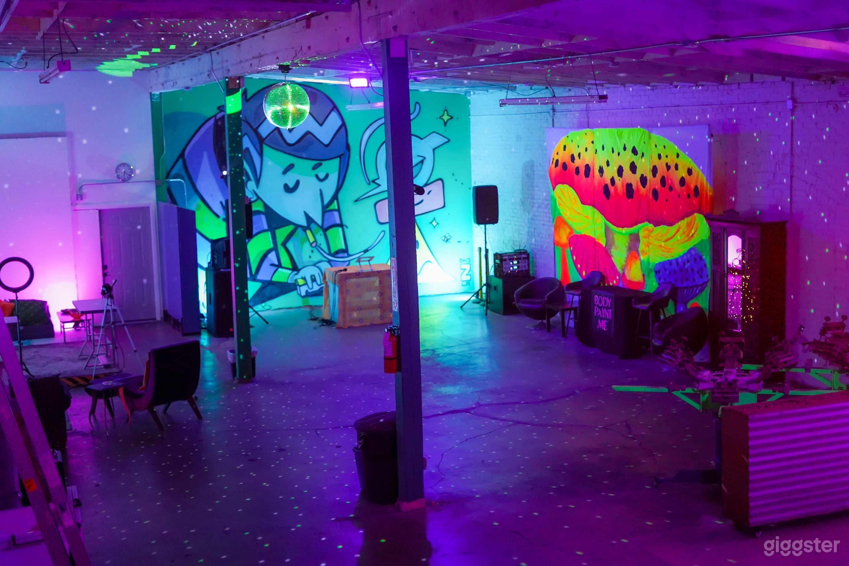 The Renegade Room Photo 4