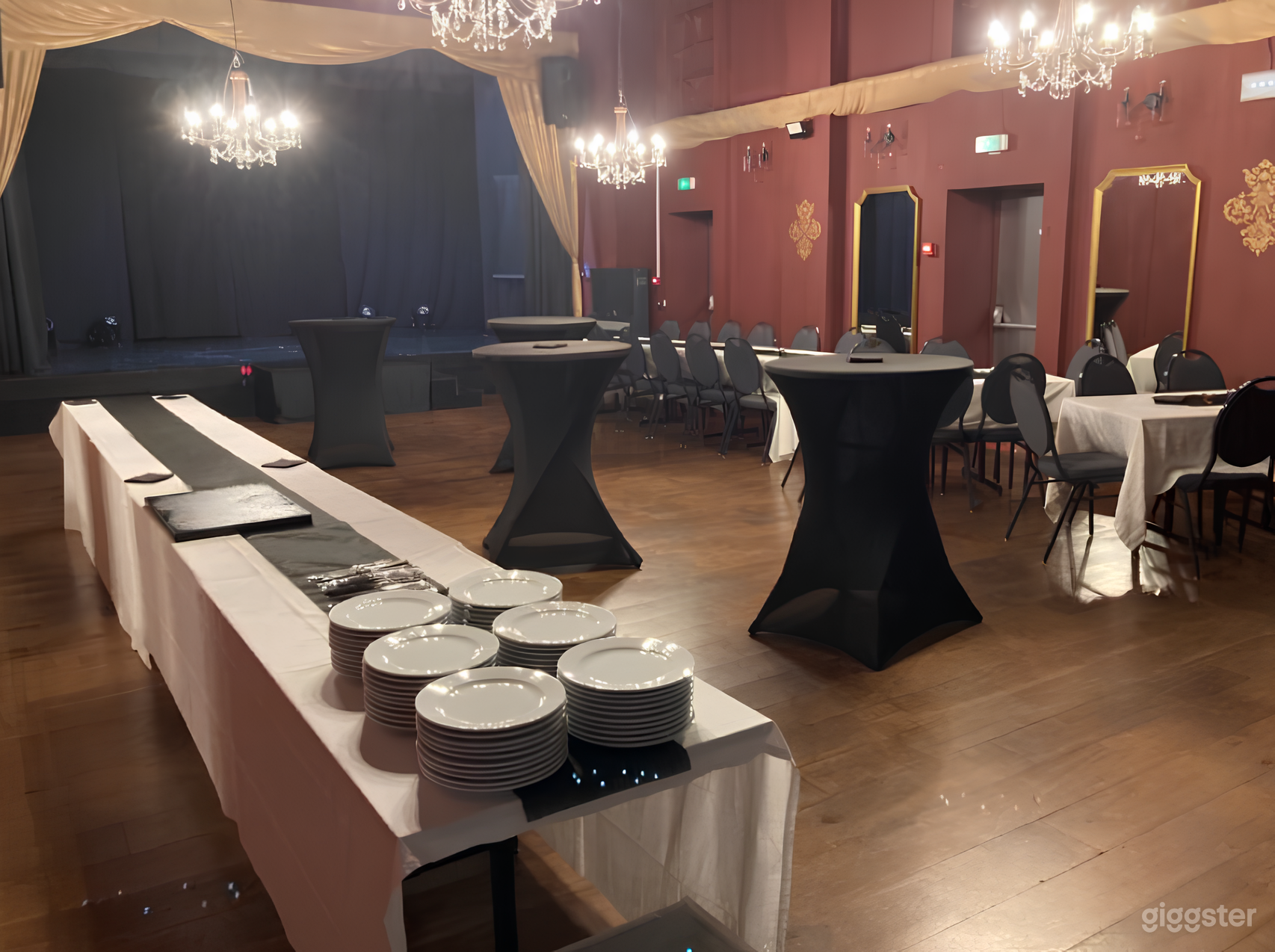 Photo de Le Séchoir | Salle de réception rustique chic pour mariages  1
