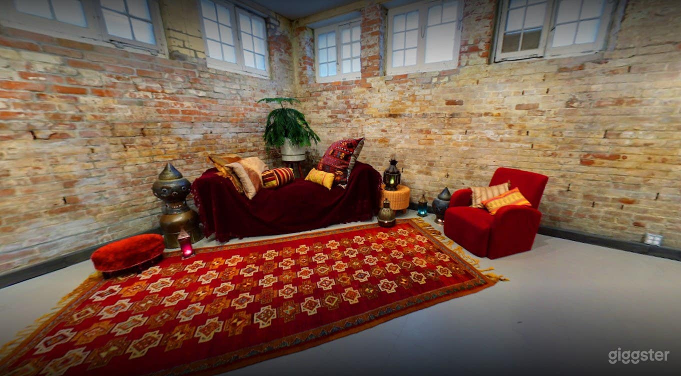 Private Colorful Downstairs Lounge in Edmonton Photo 3