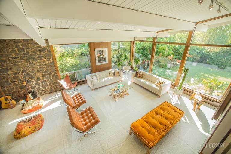  Swank Mid-Century Modern in Seward Park. 