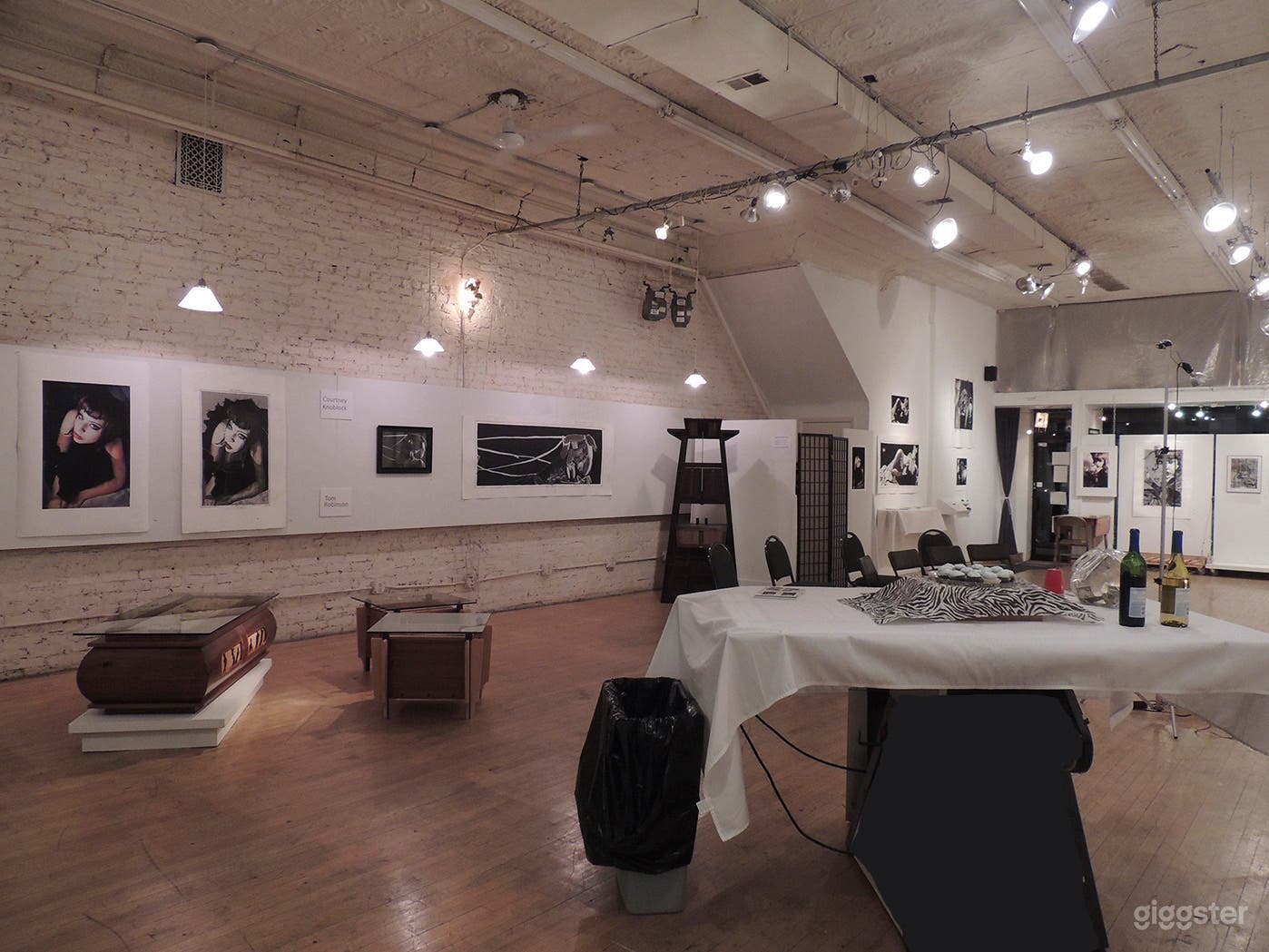Local Chicago artist's studio / gallery Photo 2