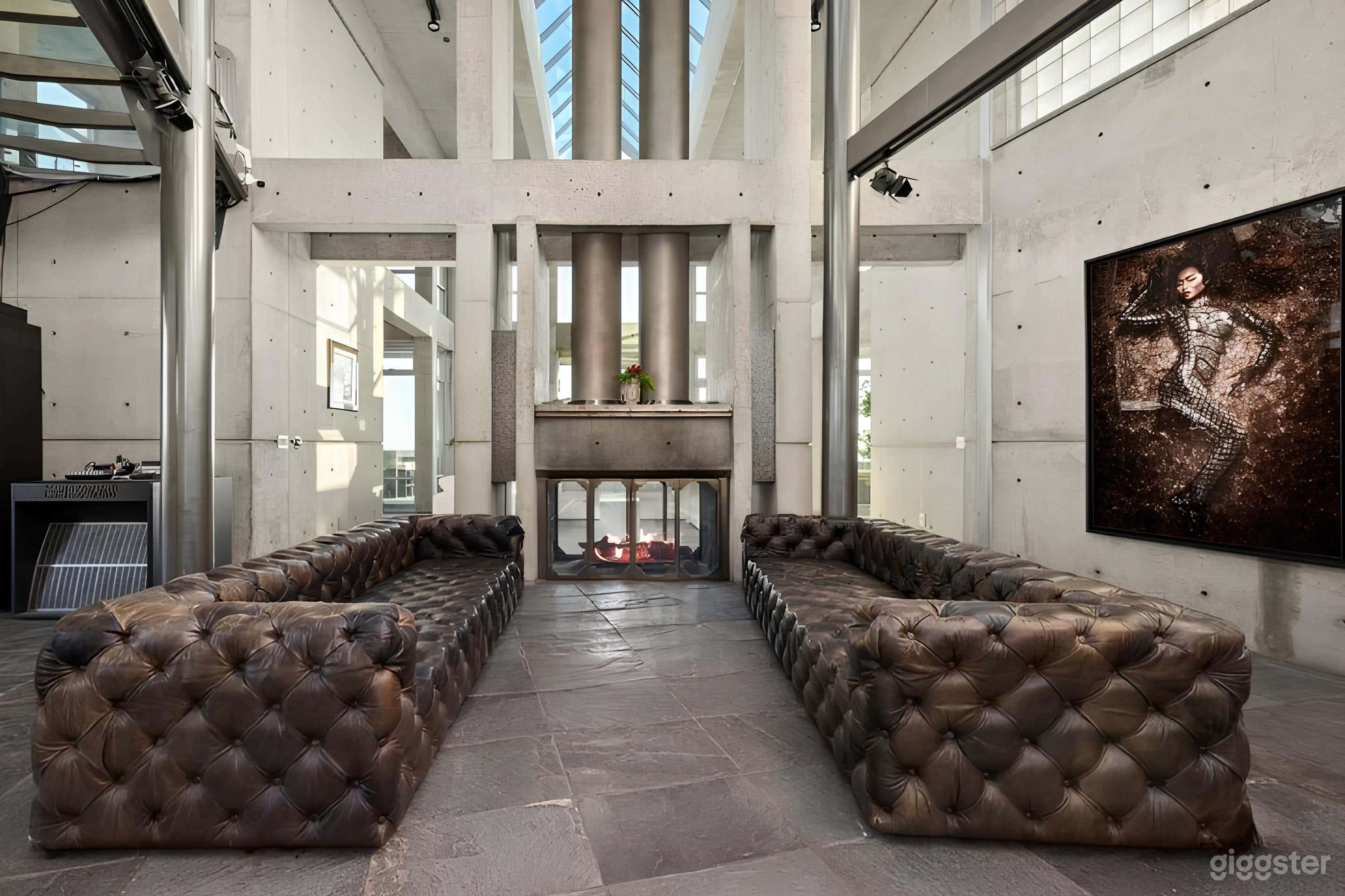 Luxury Glass Home Overlooking the Hills Photo 3