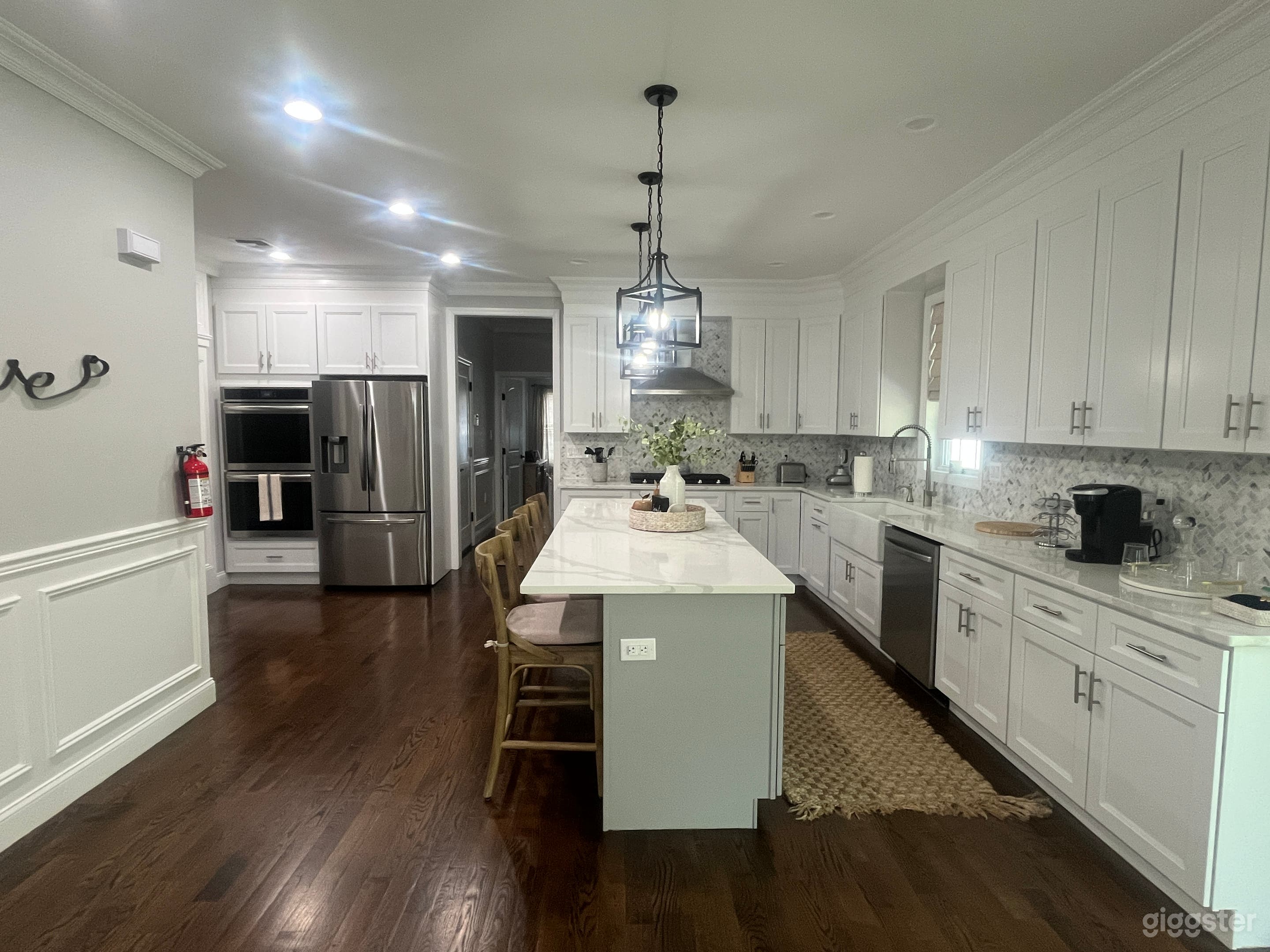 Pristine suburban home with huge basement Photo 3