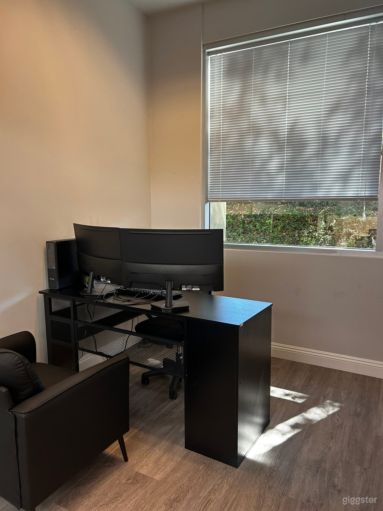 Private Offices Photo 1