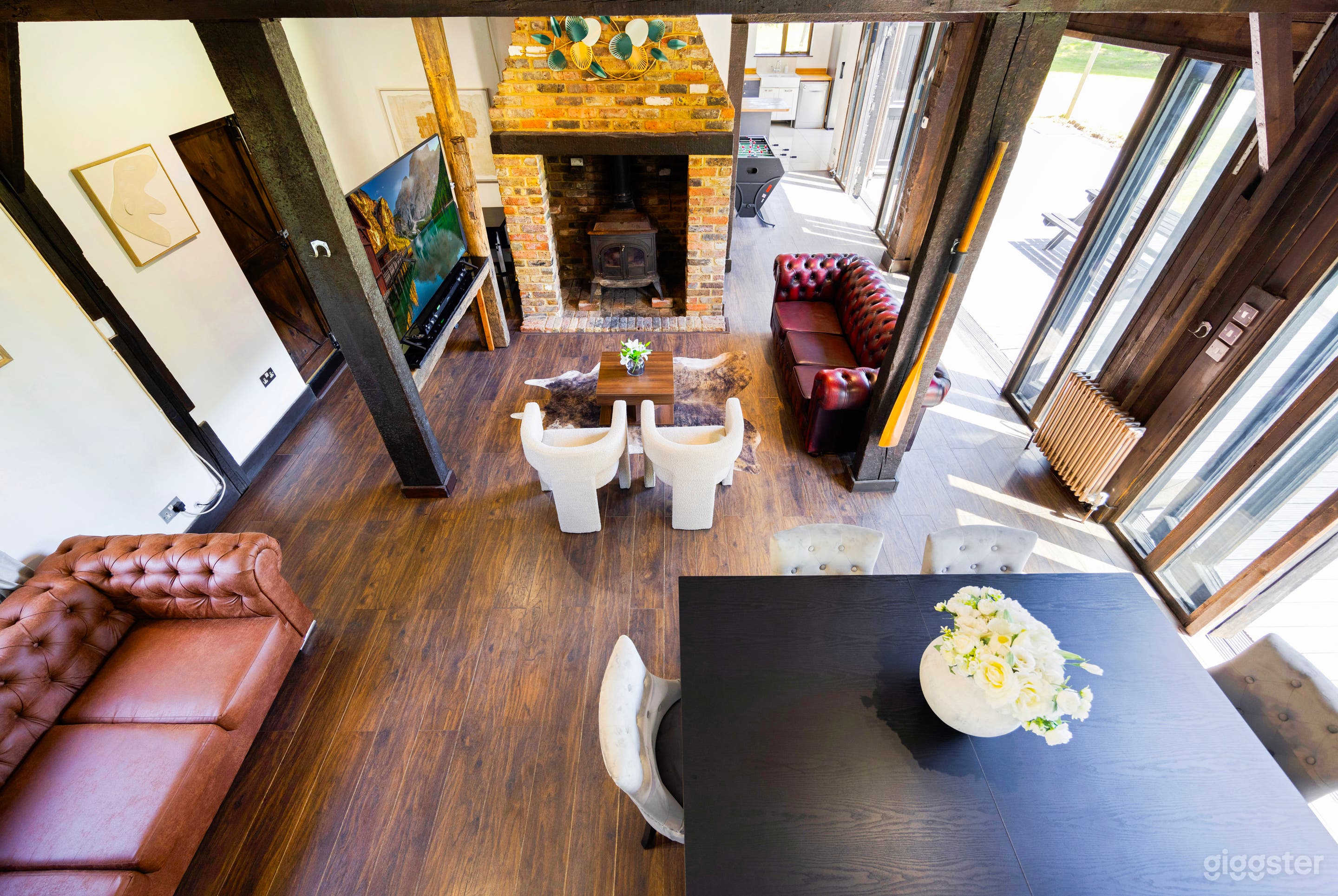 The Essex Barn House - Hot Tub, Large Front Garden, BBQ Photo 4