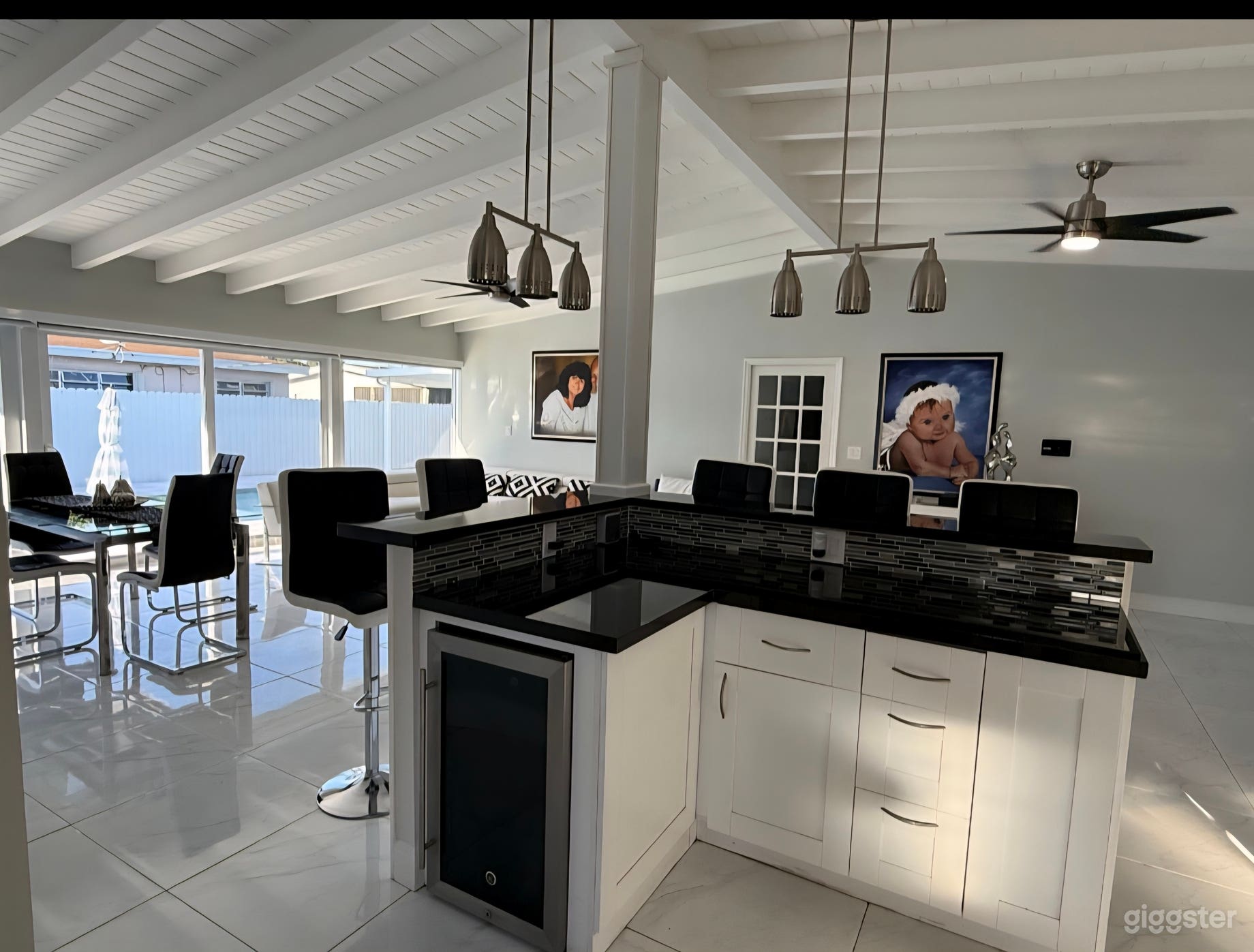 Luxury House in Miami, Heated Pool, BBQ, Family and Friend. Photo 4