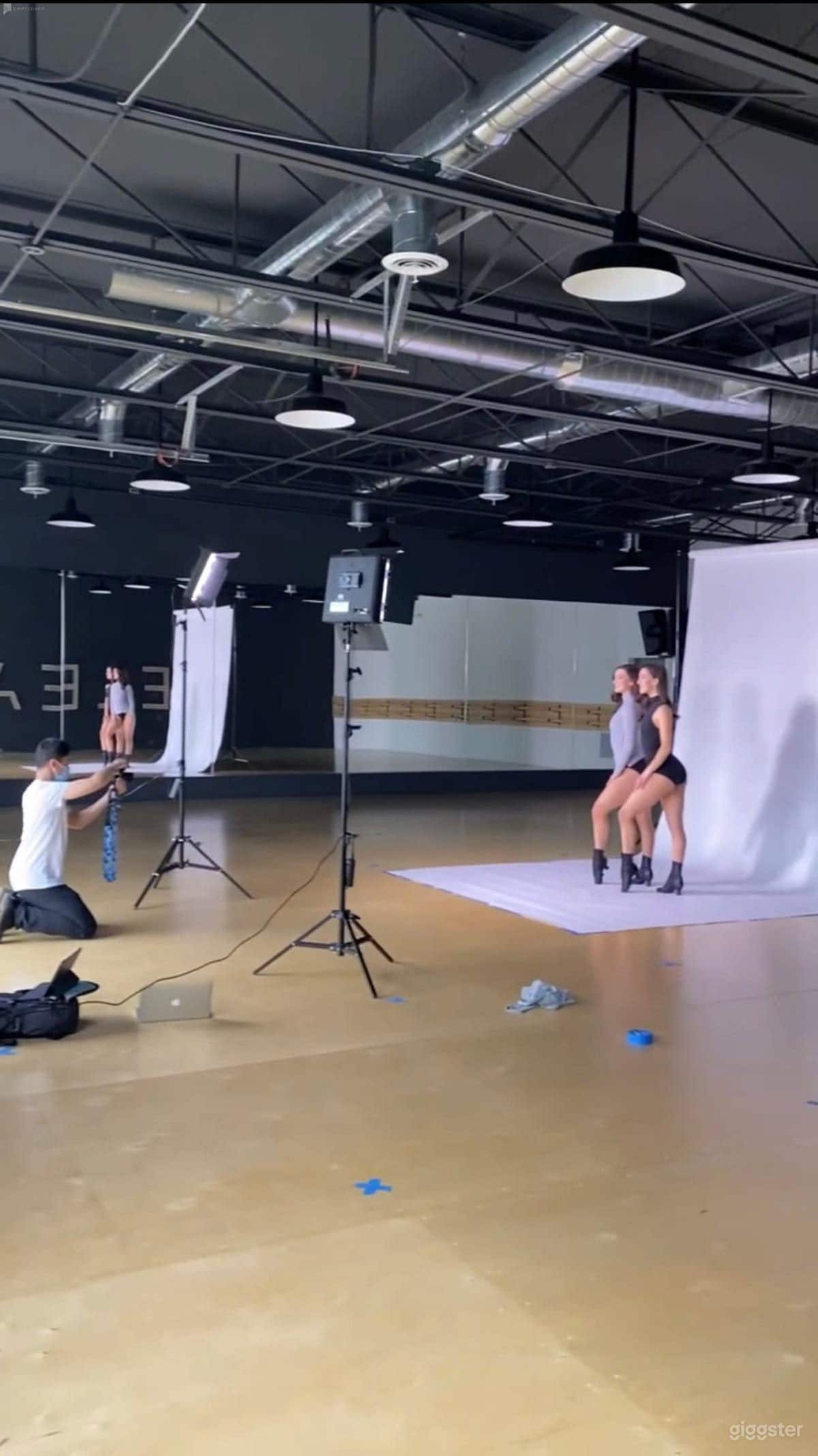 Spacious dance studio in Ferndale Photo 4