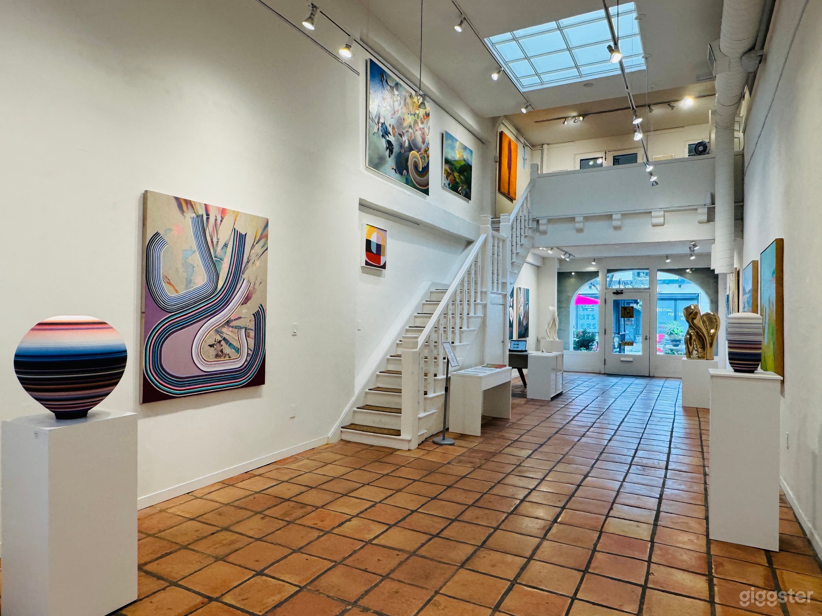Contemporary Art Gallery in Downtown Palo Alto Photo 3