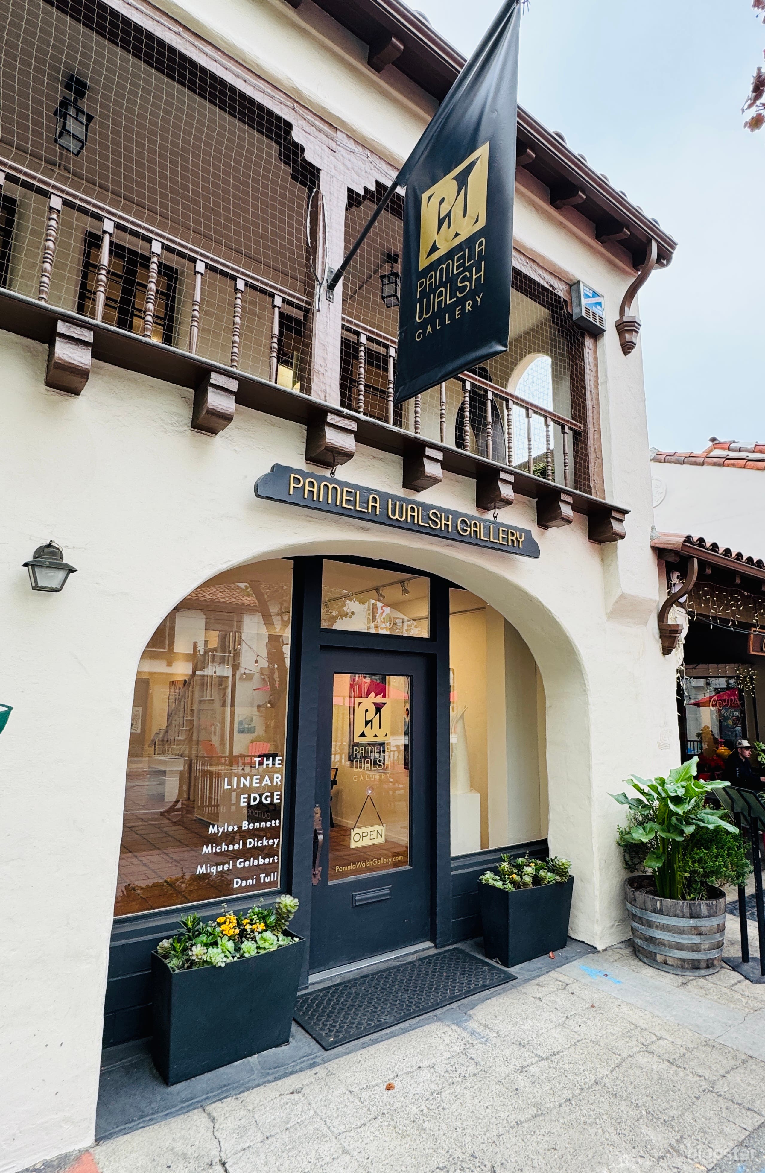 Contemporary Art Gallery in Downtown Palo Alto Photo 4