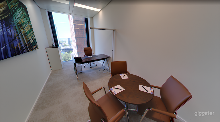  Chefbüro mit Besprechungslösung 