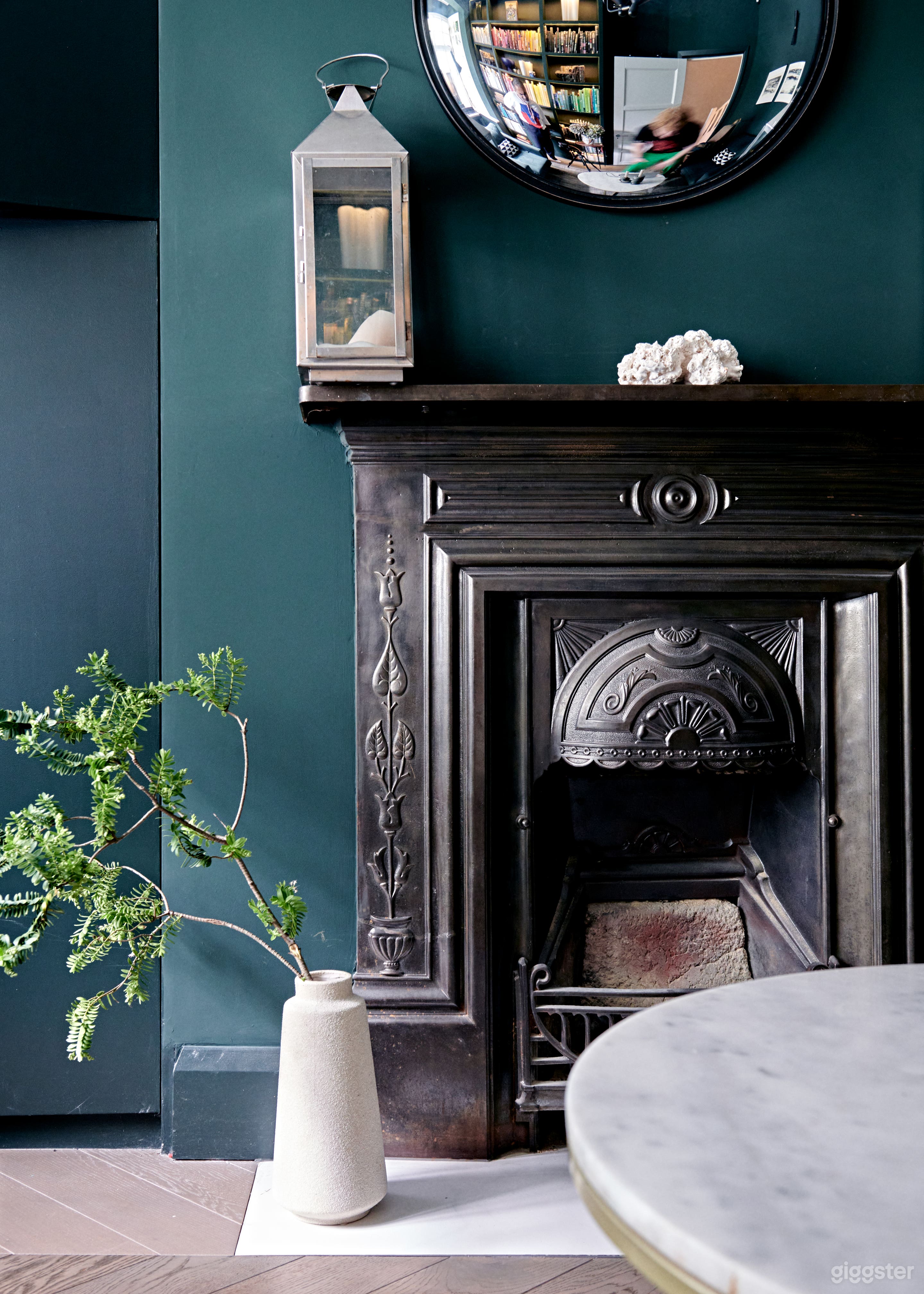 City Family Home with  Stunning Kitchen  Photo 1