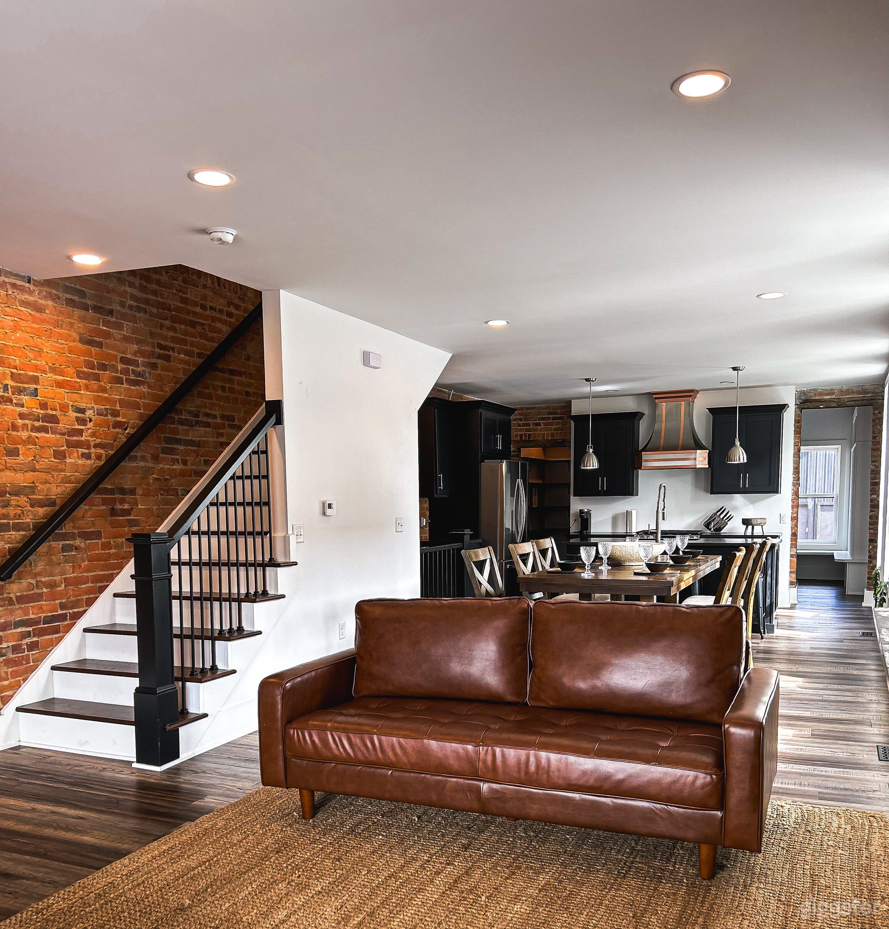 Luxury Townhome With Roof Top Terrace Photo 2