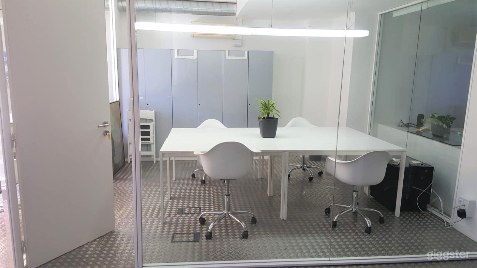 Cómodas oficinas para Coworking y eventos. Foto 3