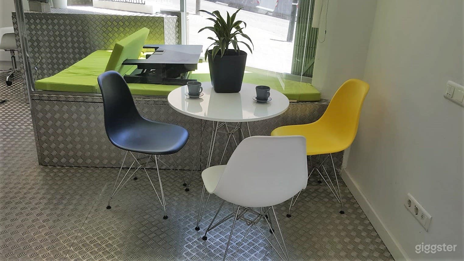 Cómodas oficinas para Coworking y eventos. Foto 1