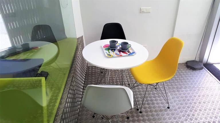  Bequeme Büros für Coworking und Veranstaltungen. 
