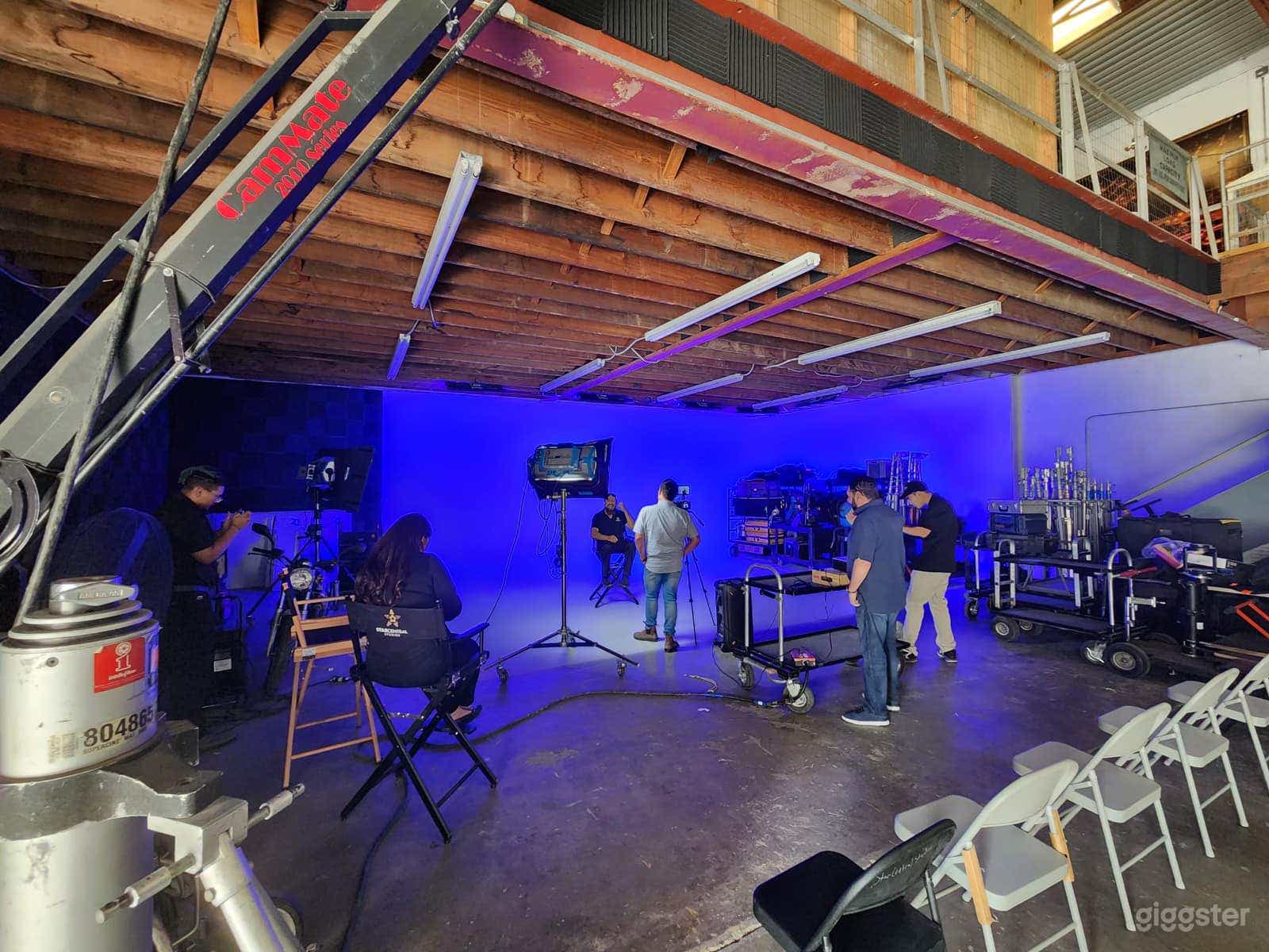 Cyclorama wall Studio and Gear Rentals Photo 3