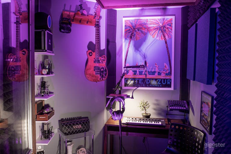  The mini 5' X 7' live room is a perfect place to write and record your vocals, also perfect for guitar, bass, brass, strings and percussion recordings. This space can be used as a production office or perfect space for an intern or assistant to work. 