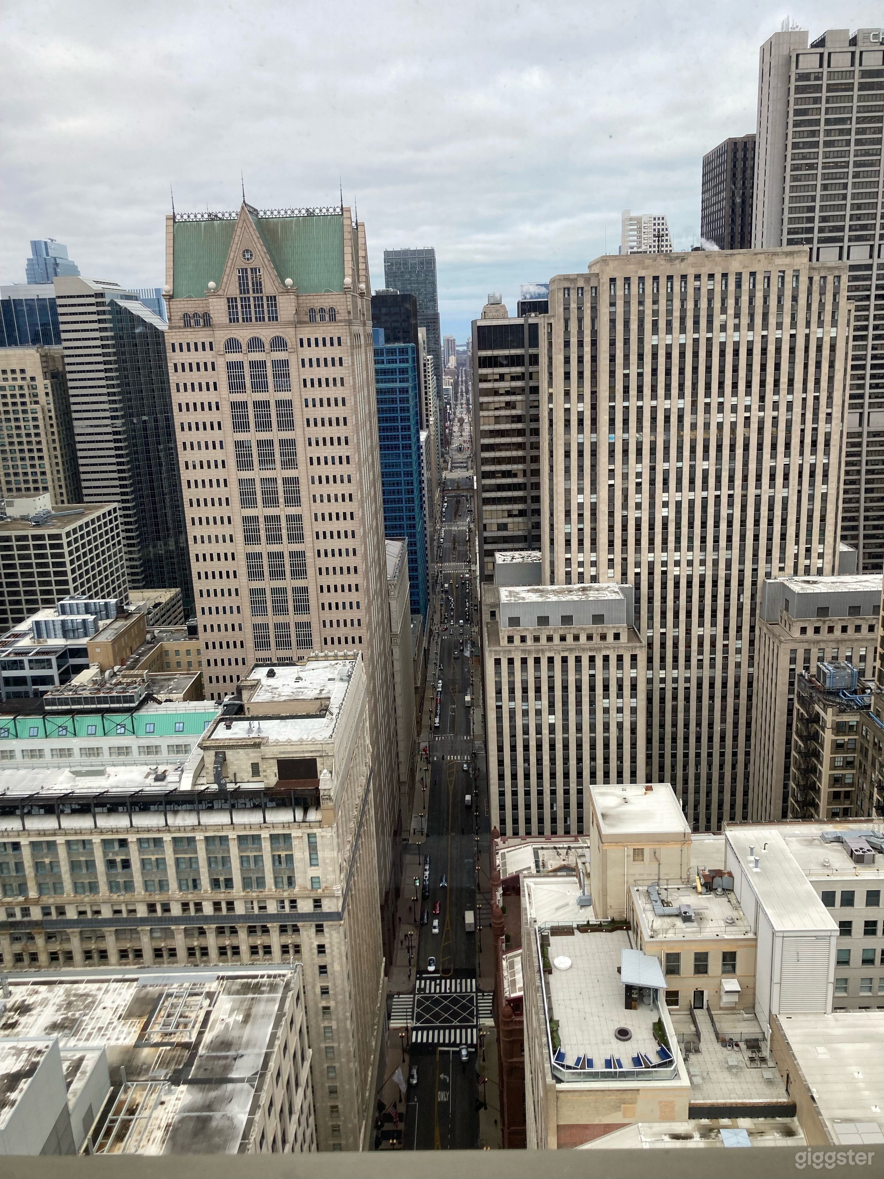 Downtown Quiet Work Space with Skyline View Photo 3