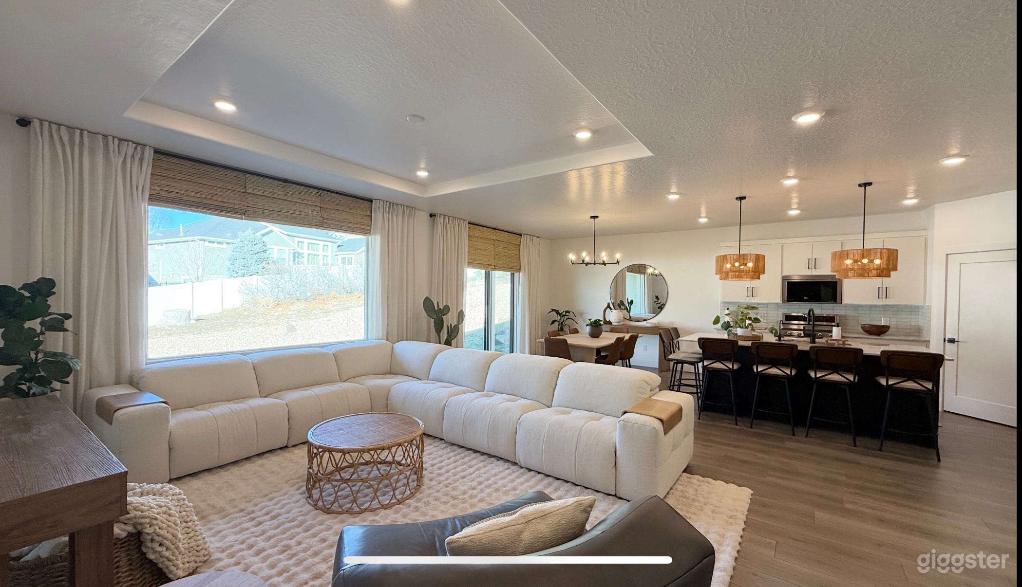 Lux Modern Organic Open Space Events photoshoots Photo 3