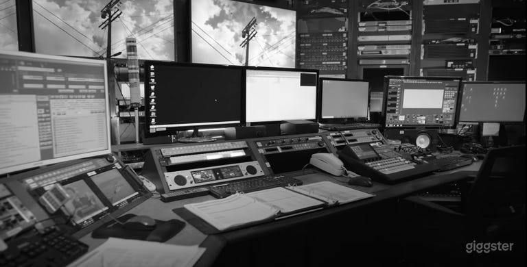  Control Room 