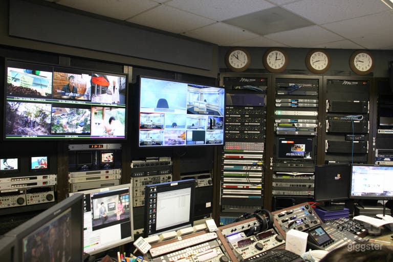  Creative Television Production - News Set tudio 