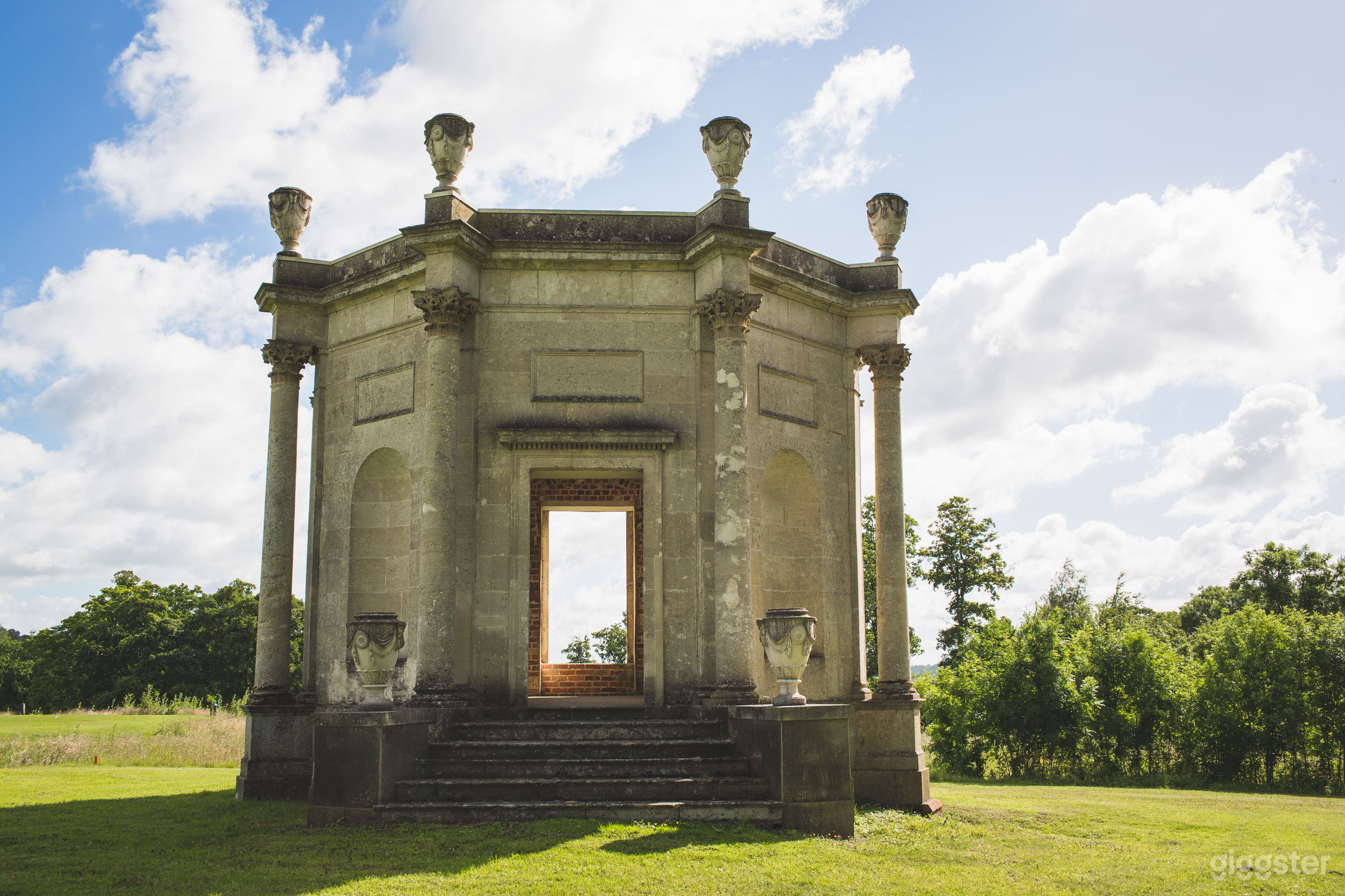 One of the Top 10 Golf Courses in Buckinghamshire Photo 4
