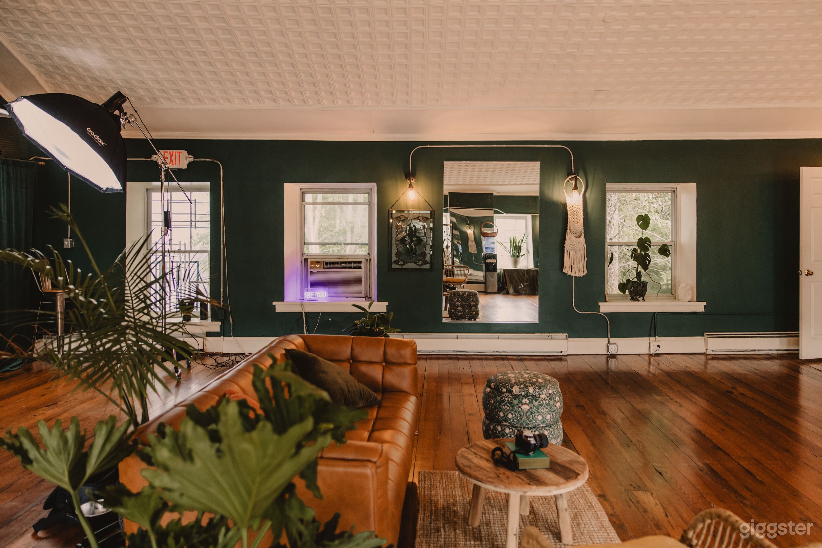 Cozy Loft Studio in Historic Ellicott City Photo 3