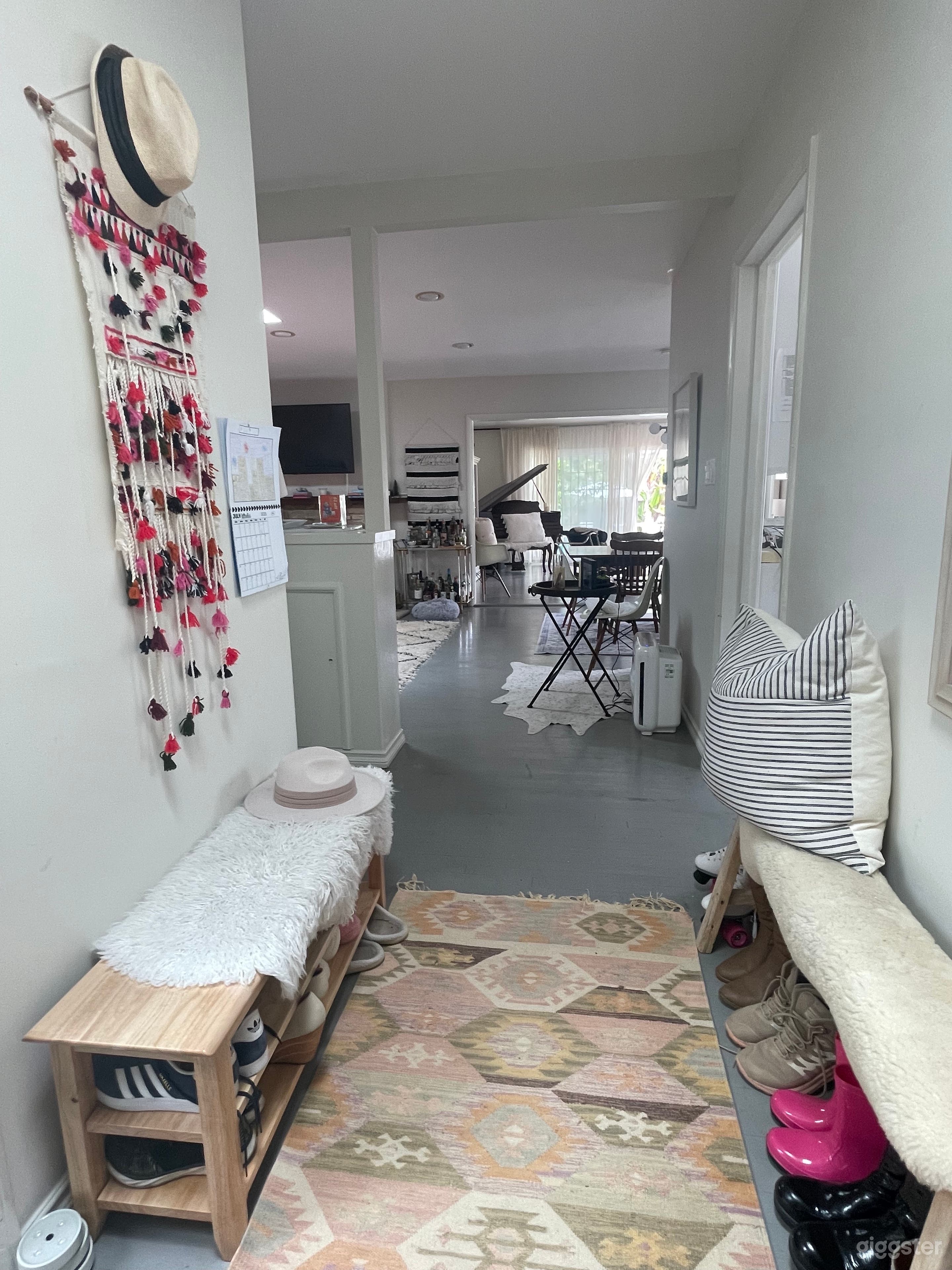 Mid-Century Mar Vista Home w/ Pool, Multiple Shoot Spaces Photo 4