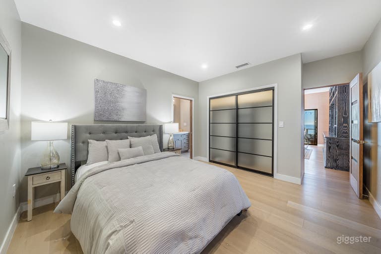  Beach-Side Estate w/ Panoramic Ocean Views 