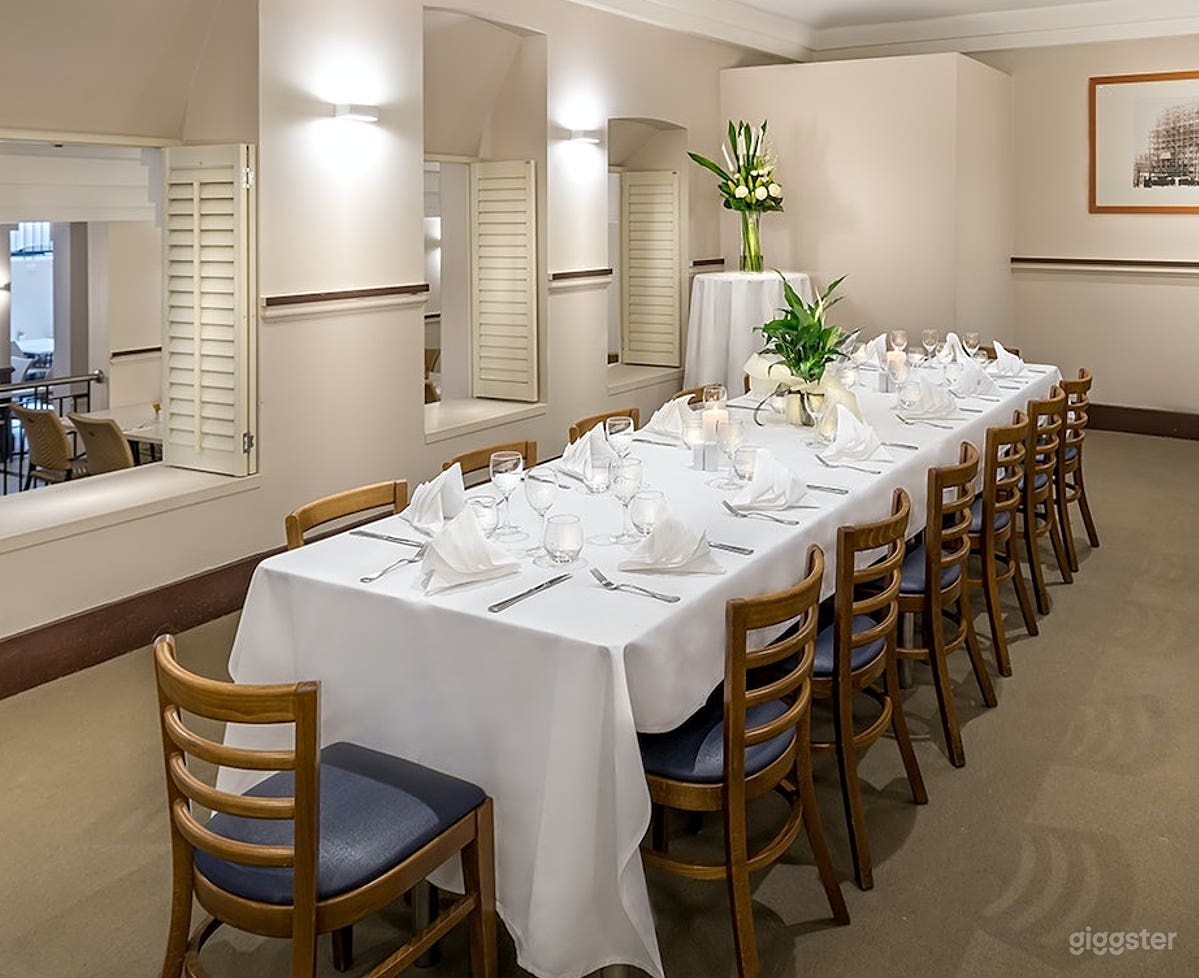 The Matthew Flinders Dining Room Photo 2