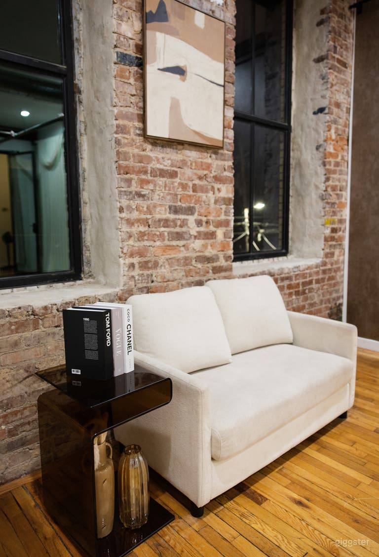  *New* Boutique Studio with luxury decor 