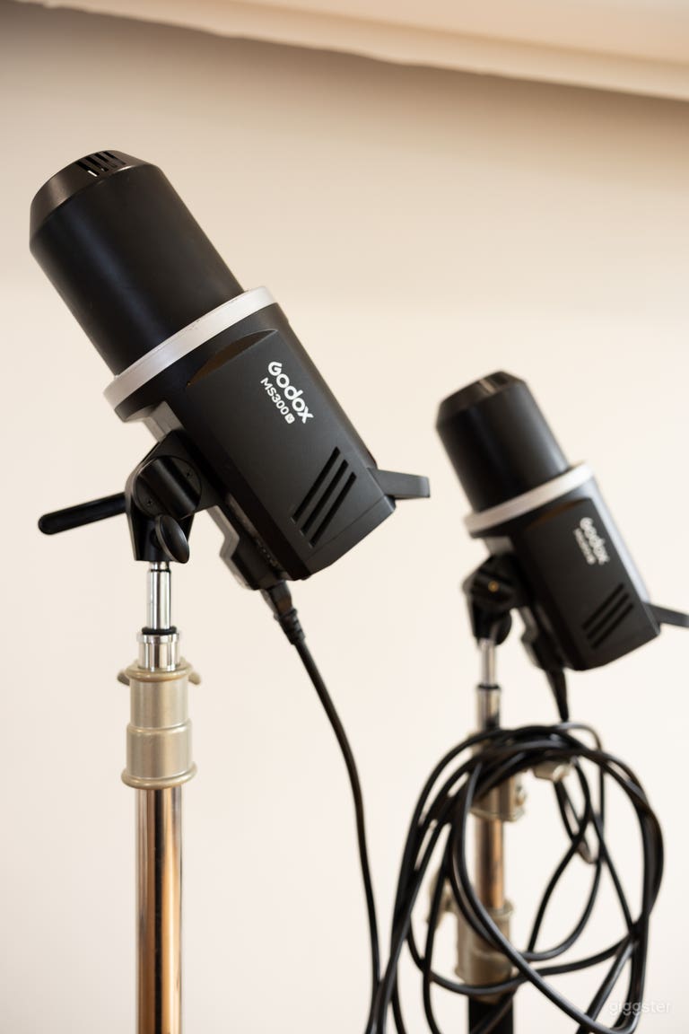  *New* Boutique Studio with Holiday Sets 