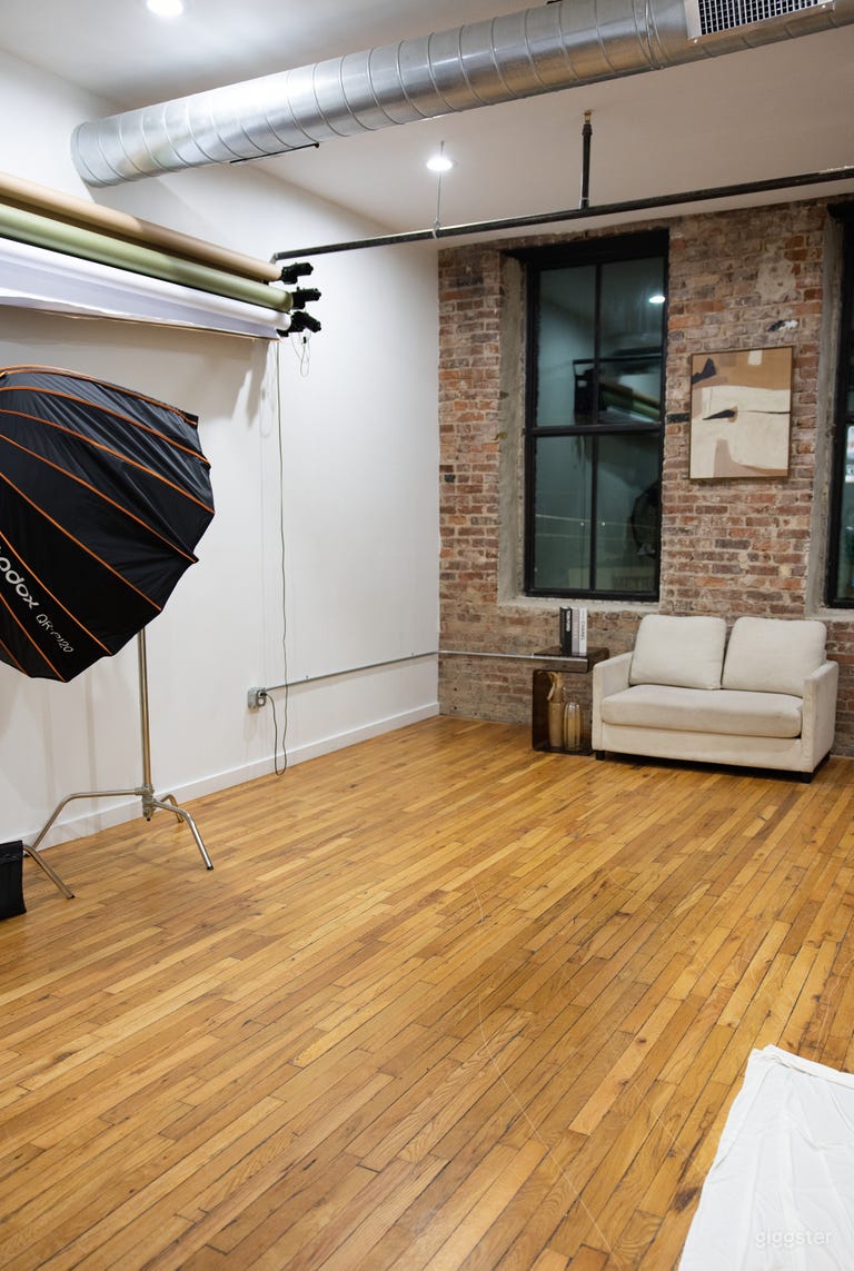  *New* Boutique Studio with luxury decor 