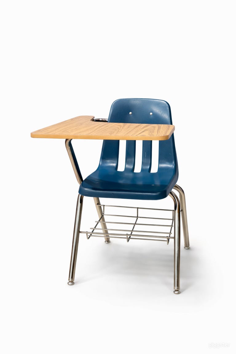  *New* Boutique Studio with Spring decor 