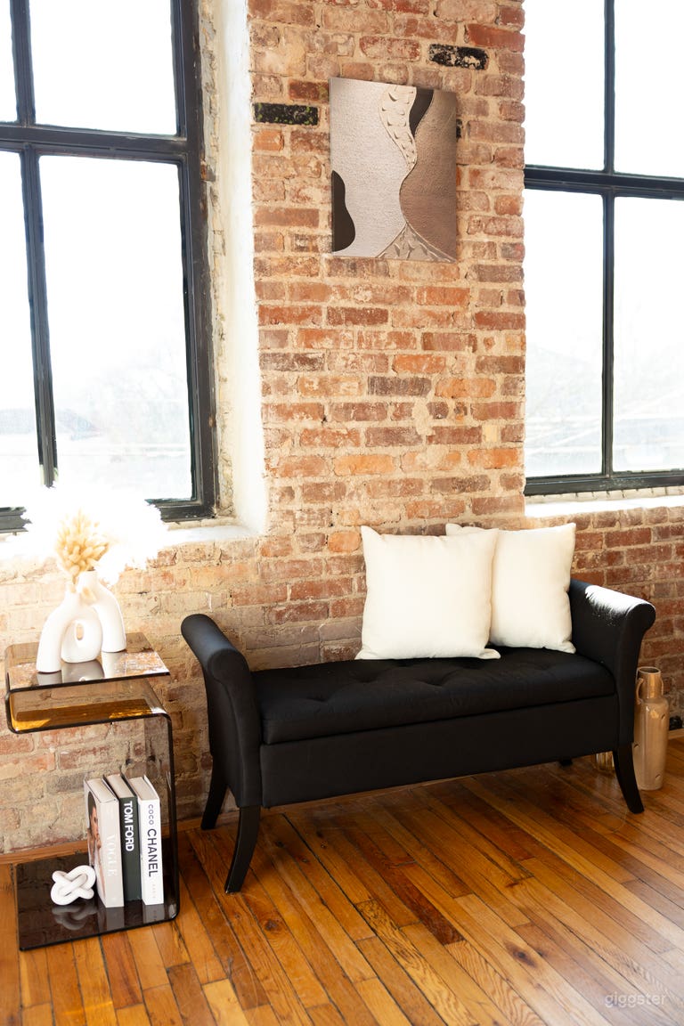  *New* Boutique Studio with Valentine's Day sets 