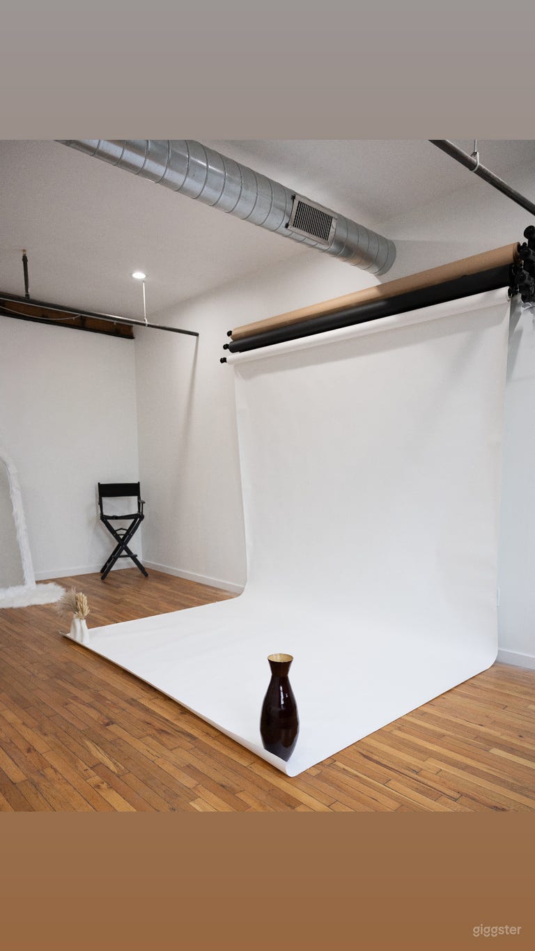  *New* Boutique Studio with Holiday Sets 