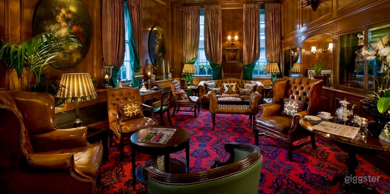  The Wonderful Library in London 