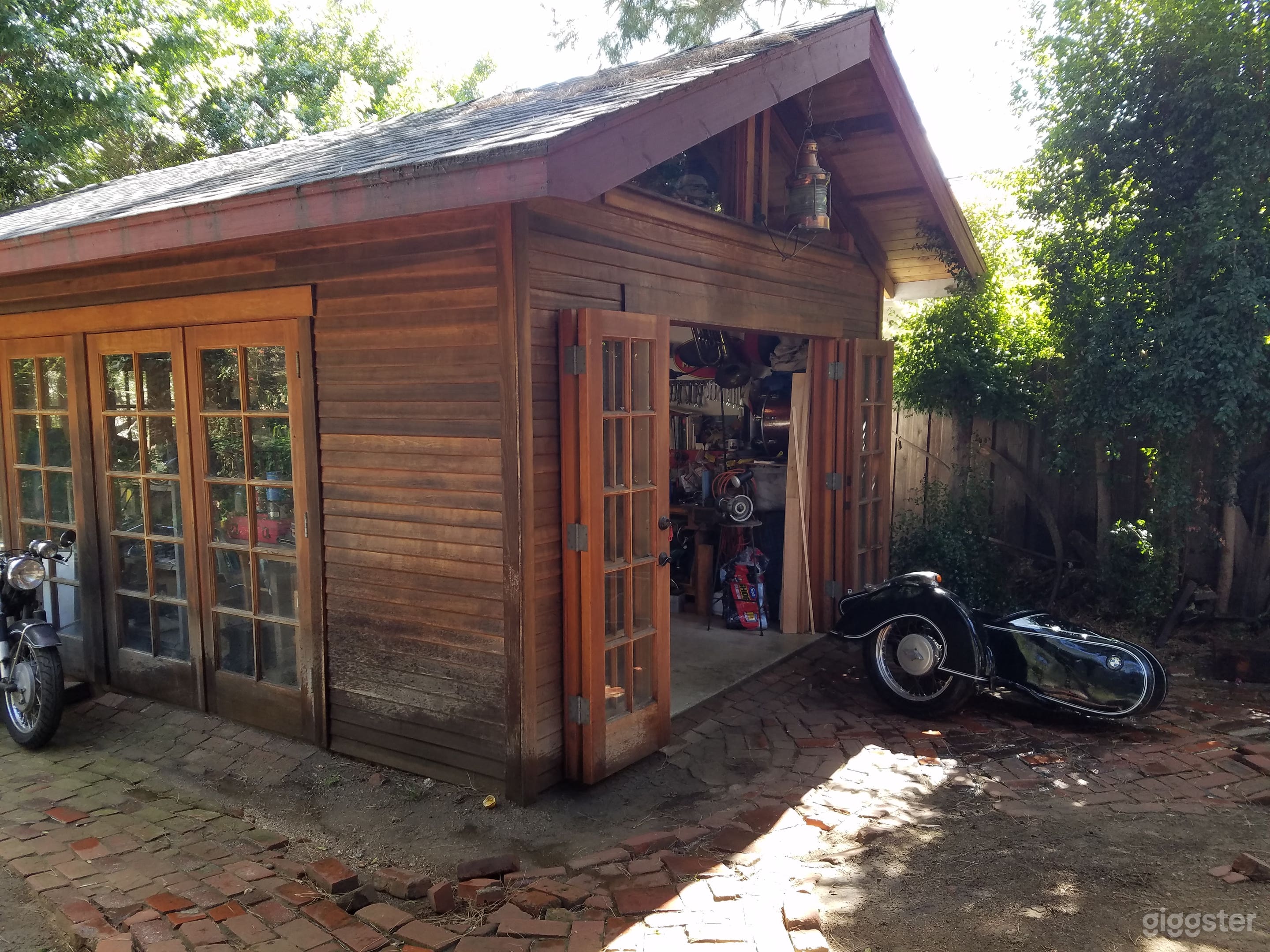 COOL WORKSHOP SPACE, GARAGE. / CAL. COTTAGE HOUSE Photo 4