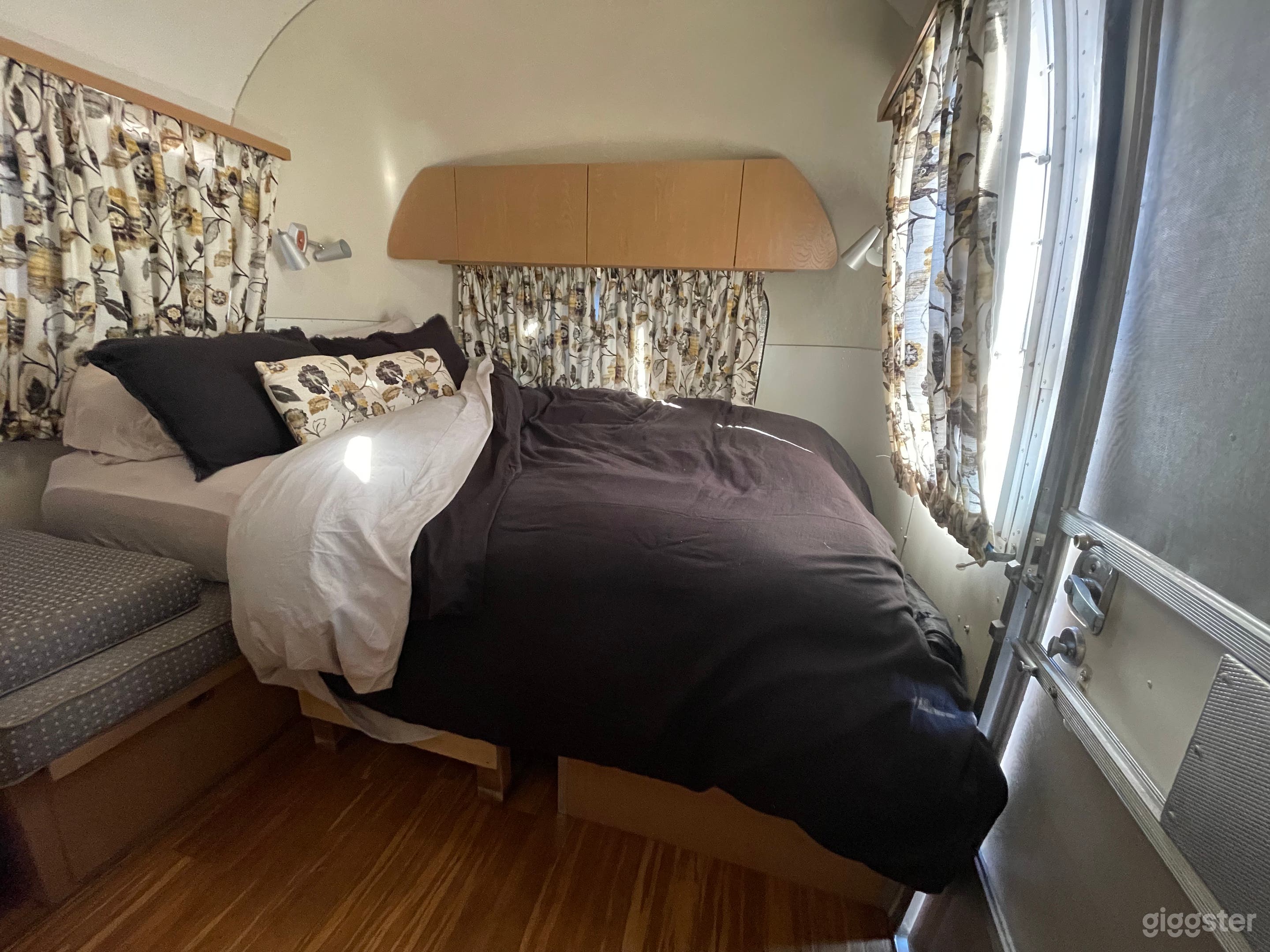Interior of the ‘67 Airstream Safari