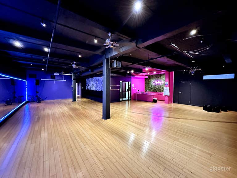  Studio 