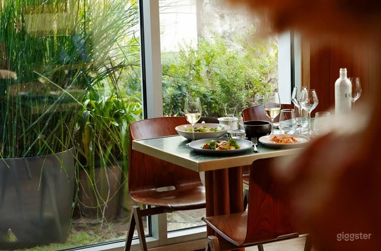  Flexible and Bright Main Dining Space 
