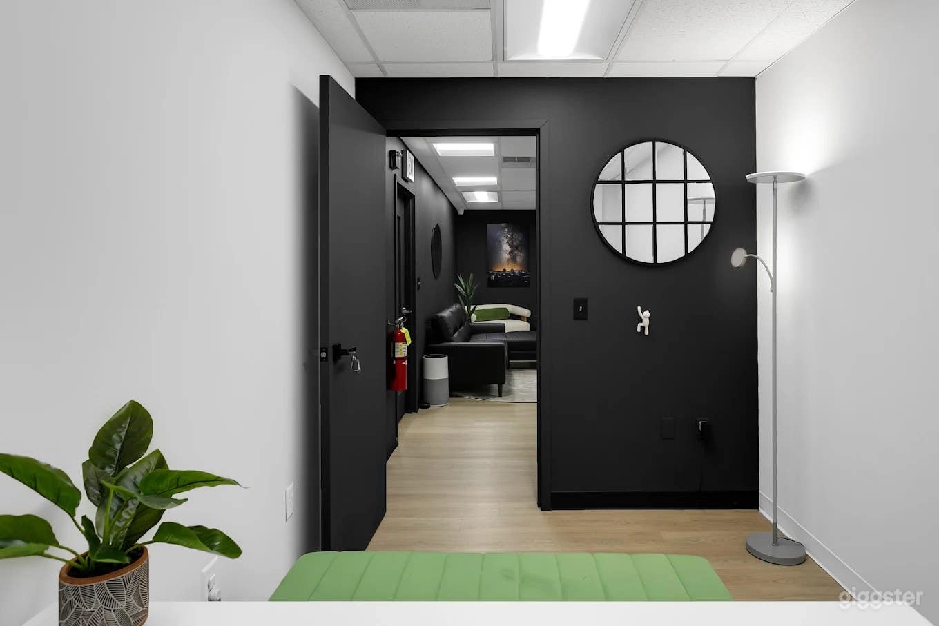 Modern & Professional Event Space in Tinton Photo 3