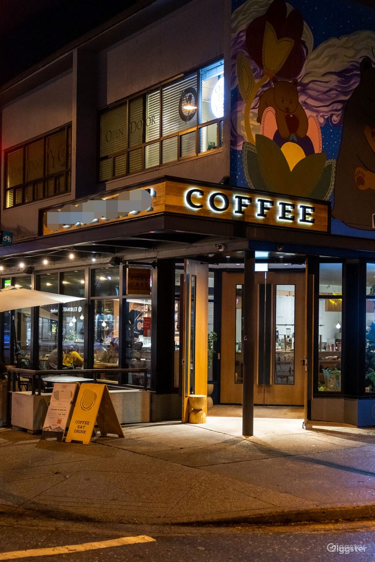  Minimalist Coffee Shop and Bar in Vancouver 