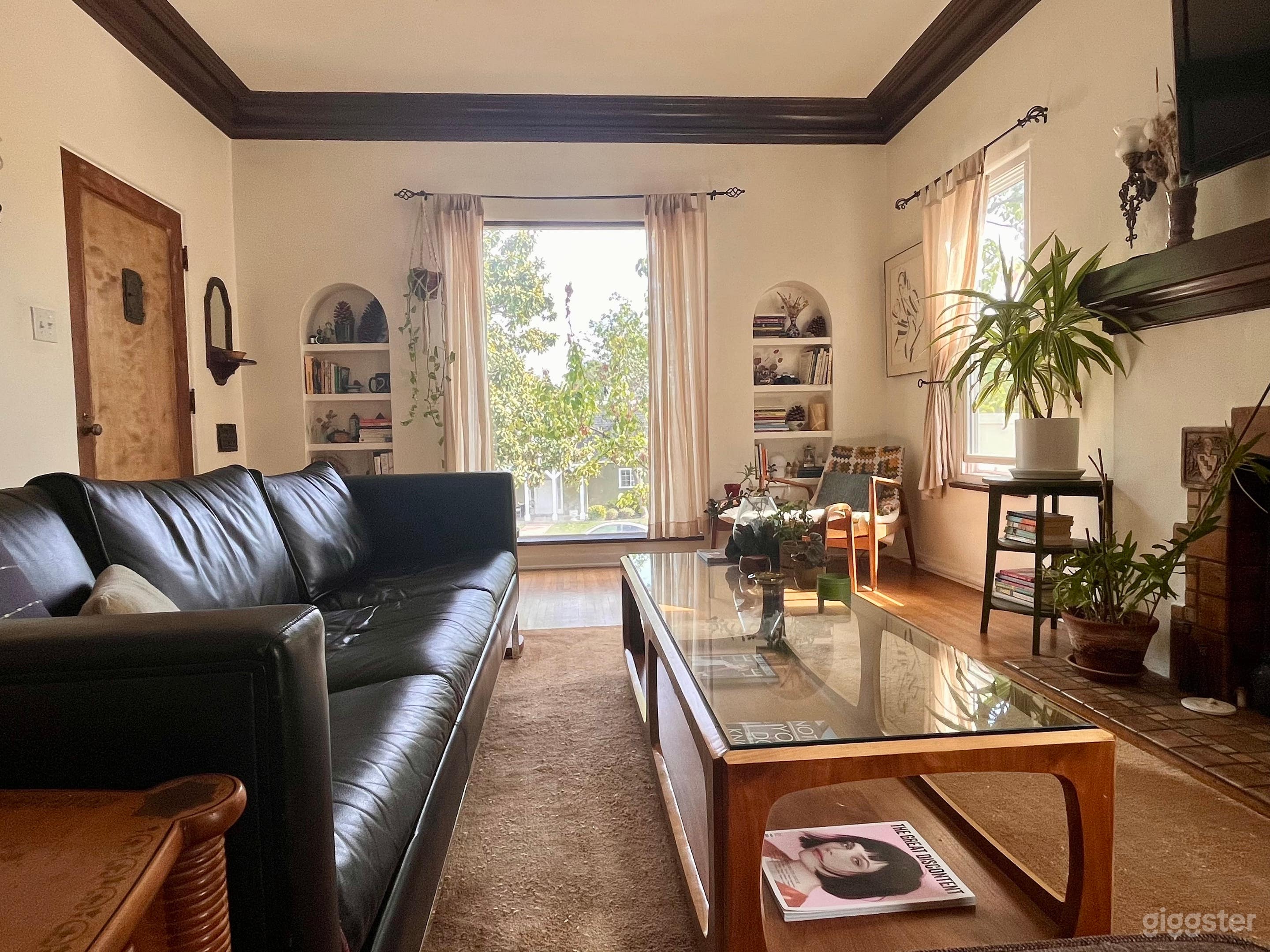 Charming Hillside California Spanish Bungalow Photo 1