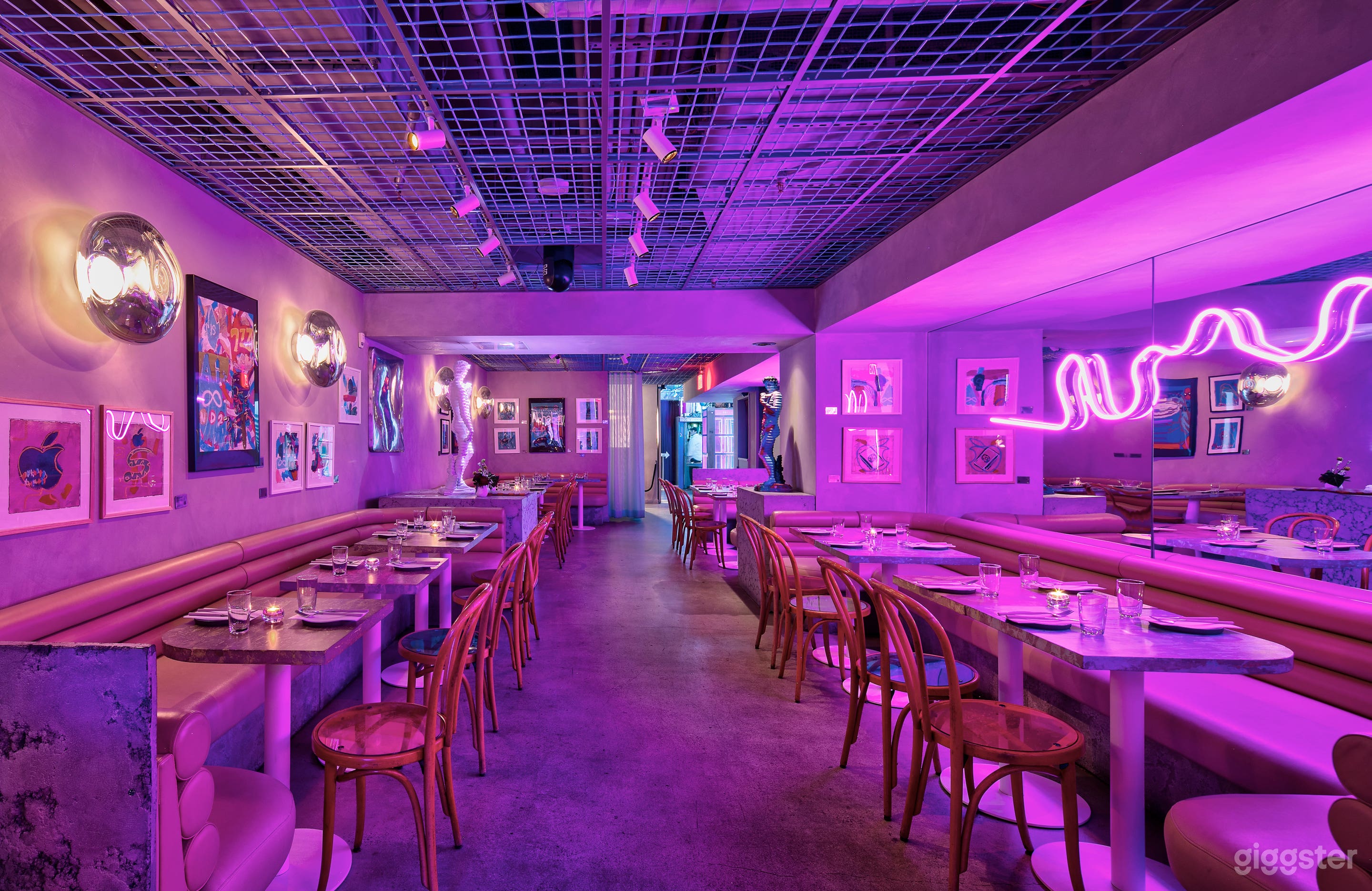 LES Immersive Art Gallery, Restaurant & Bar w/ Outdoor Space Photo 2